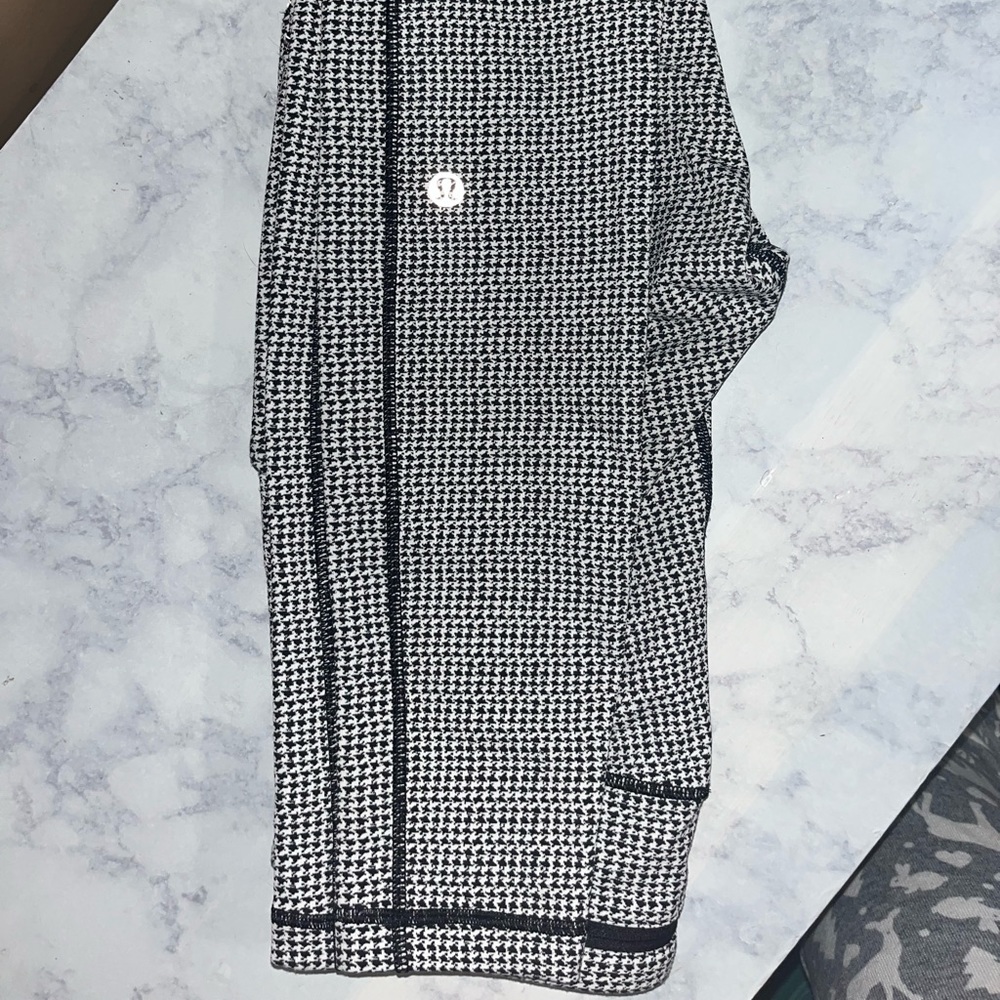 lululemon leggings!
